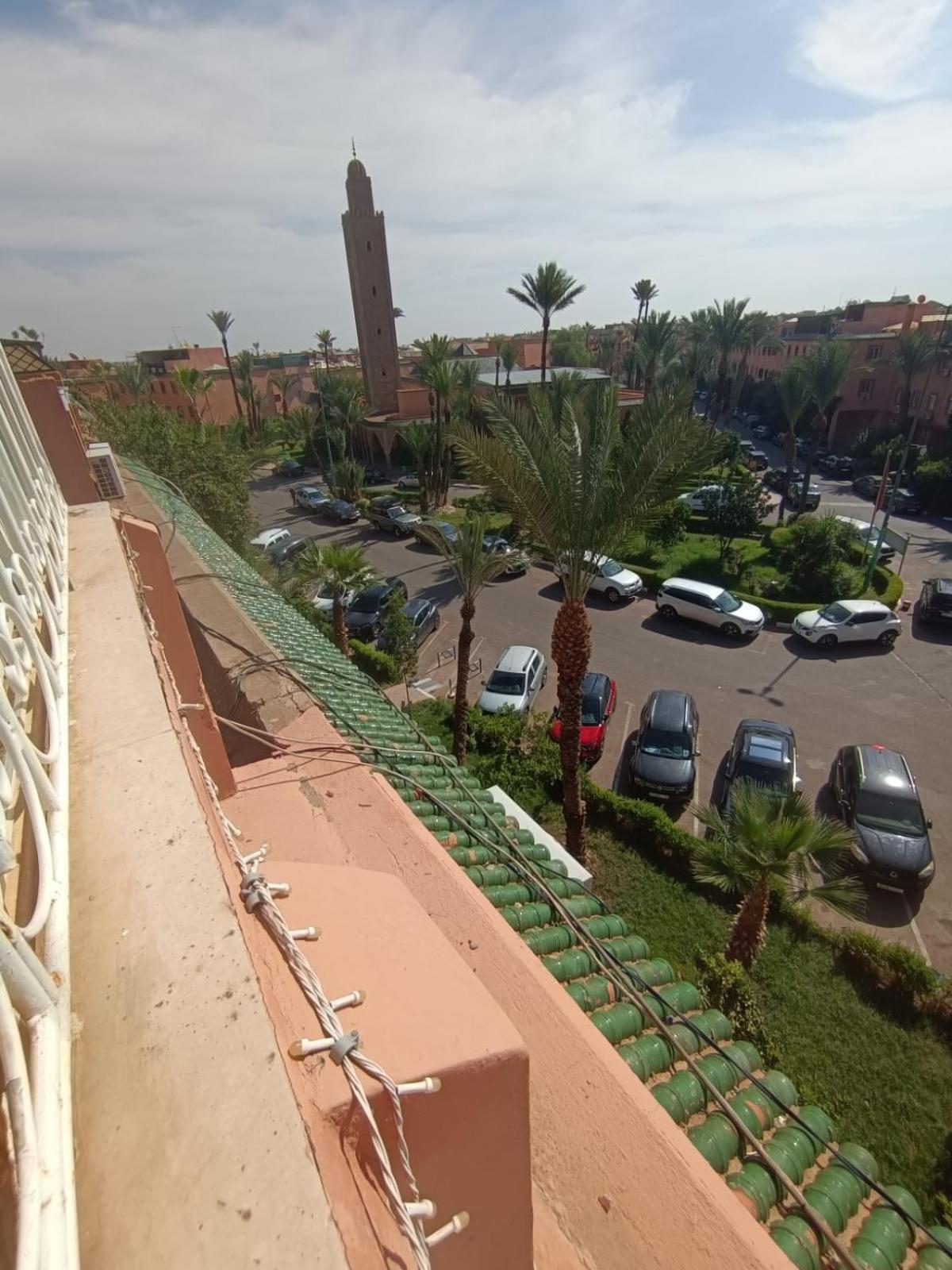 Riad A Marrakech Dans La Residence Touristique Al Qaria Assiyahia Marrákes Kültér fotó